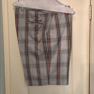 Travis Mathew Size 38 Shorts